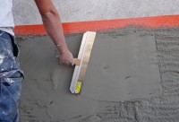 Couteau à enduire poignée bois 03